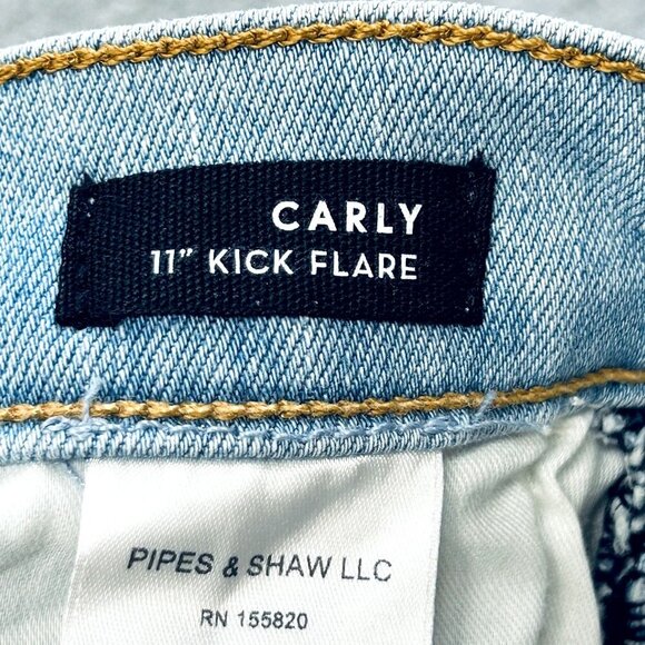 Veronica Beard Carly 11" Kick Flare Jeans Size 31 Tuxedo Stripe Air Wash Denim - Picture 3 of 15